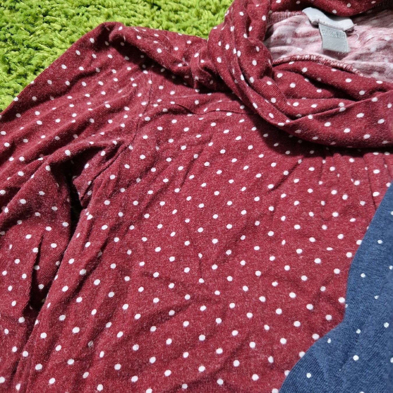 Lotti & Set di vestiti: PULLOVER mit Pünktchen - Luftig und bequem, Grösse 140 – Usato da Gwatt (Thun) venduto da Letzte-Chance-III 5