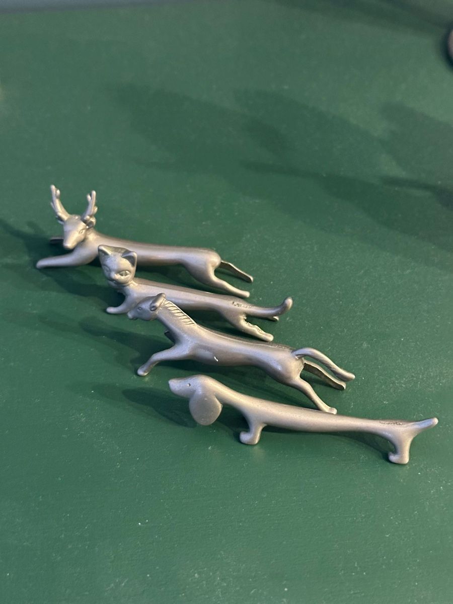 Statuette: 4er Set Messerbänkchen in Tierformat – Usato da Zürich venduto da iva_9svl 2