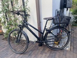 B’Twin City Bike mit Körbli – fahrbereit