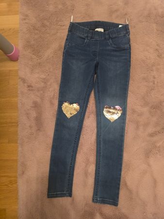 Mädchen Jeans C&A mit Pailletten Herz blau Grösse 134