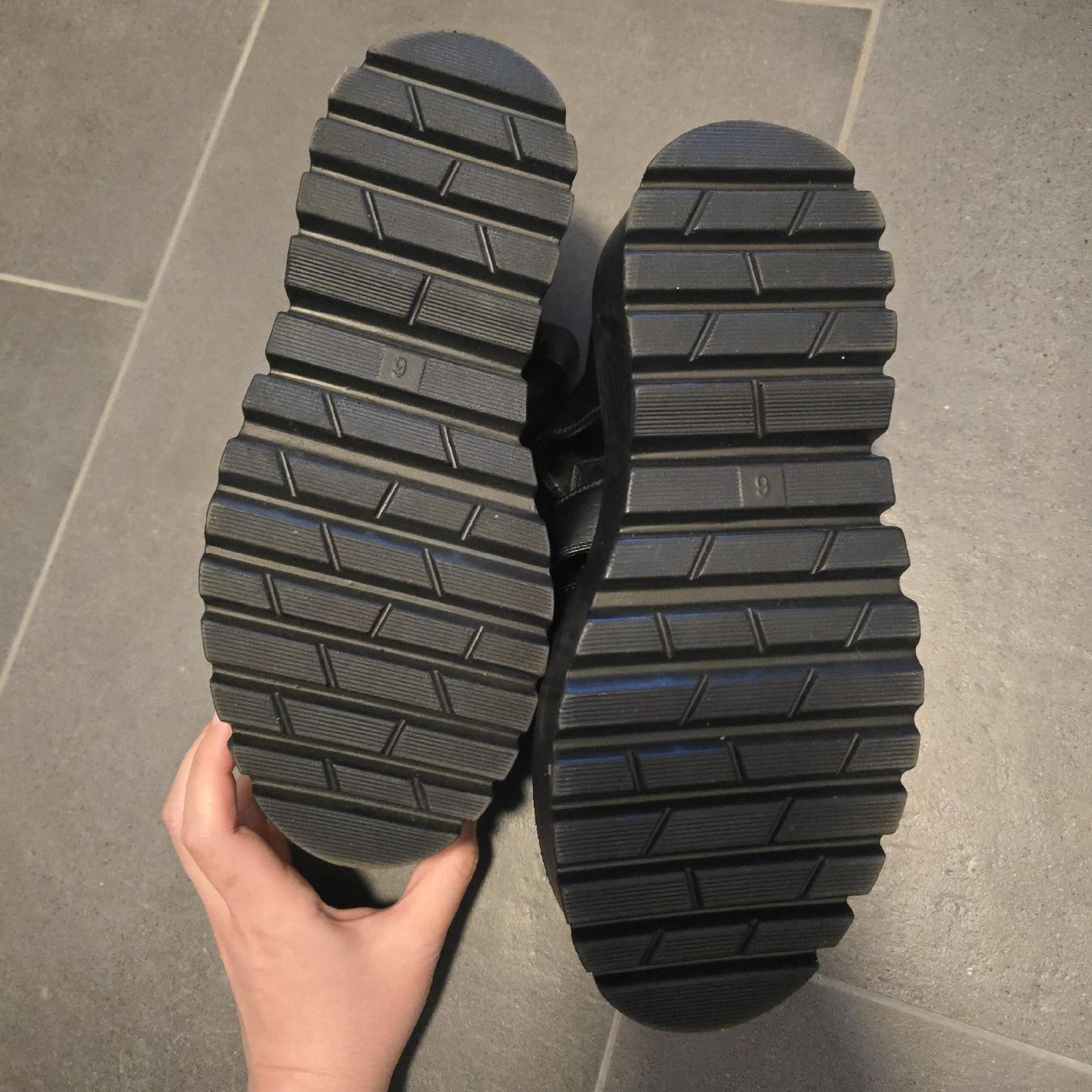 Scarpe da uomo: Koi Footwear  – Usato da Zürich venduto da lar_d9pc 1