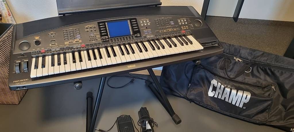 Musikinstrumente: PROFI  KEYBOARD  YAMAHA  PSR  8000  – Gebraucht aus St. Gallen von kratzki01 3