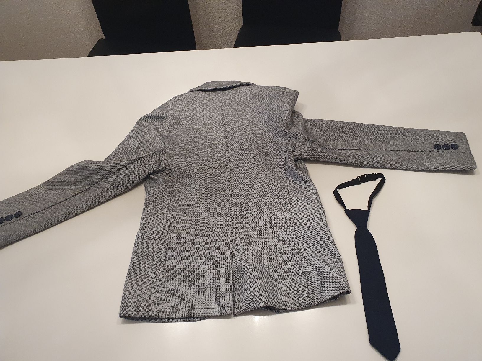 Costumi: Kinder Blazer Anzugjacke mit Krawatte grösse 134 – Usato da Rothenburg venduto da phi_t656 3