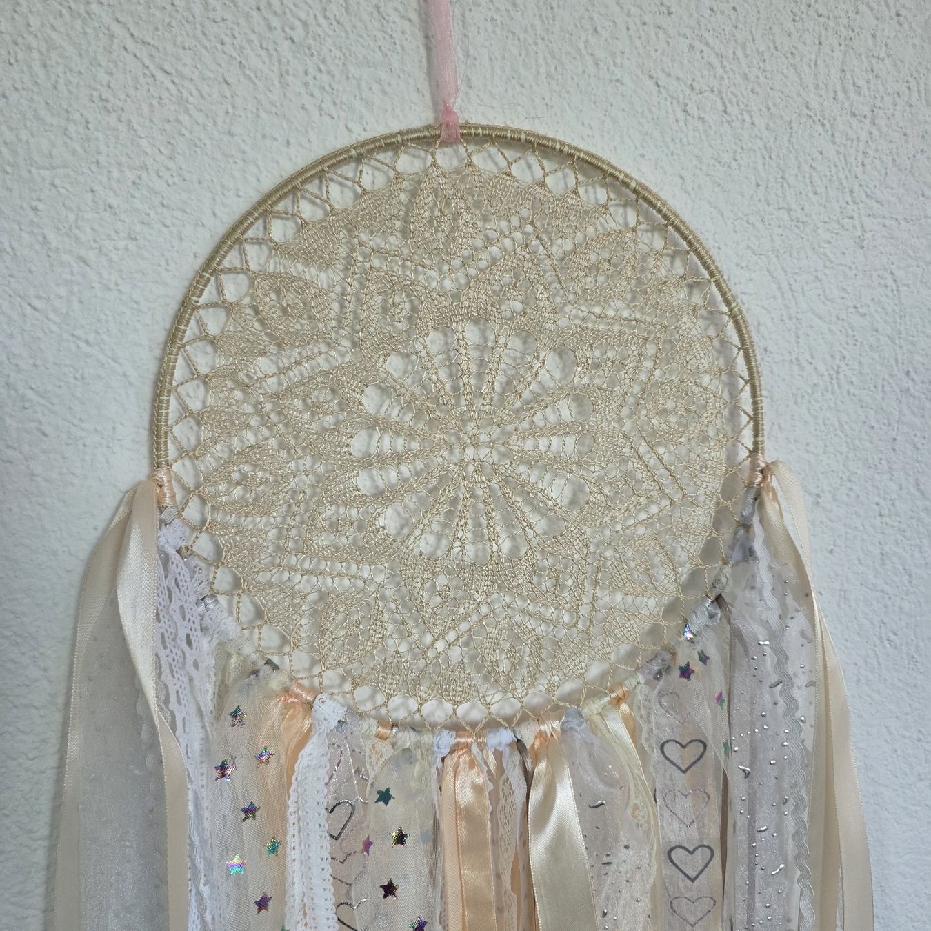 Tutte le decorazioni: Handgemachter Traumfänger in zarten Farben, Boho-Stil. – Nuovo (secondo la descrizione) da Rheinsulz venduto da Gilea 1