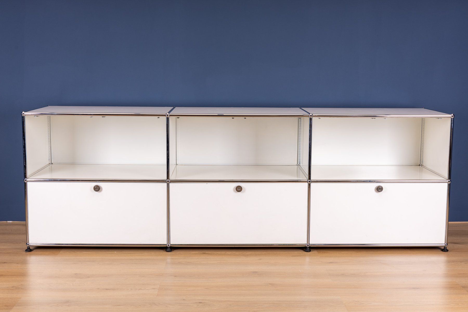 USM Étagères: USM Designer Sideboard in weiss – D'occasion à Winterthur par Restored