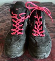 Baskets Nike montantes noires & roses. Gr. 38