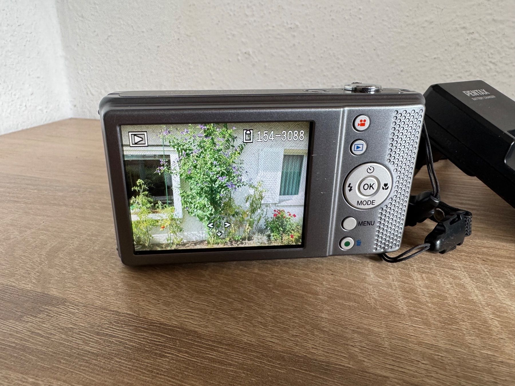 Pentax Fotocamera: Pentax Optio V20 Digitalkamera – Usato da Frauenfeld venduto da guli11 4