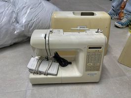 Nähmaschine Novamatic 2830
