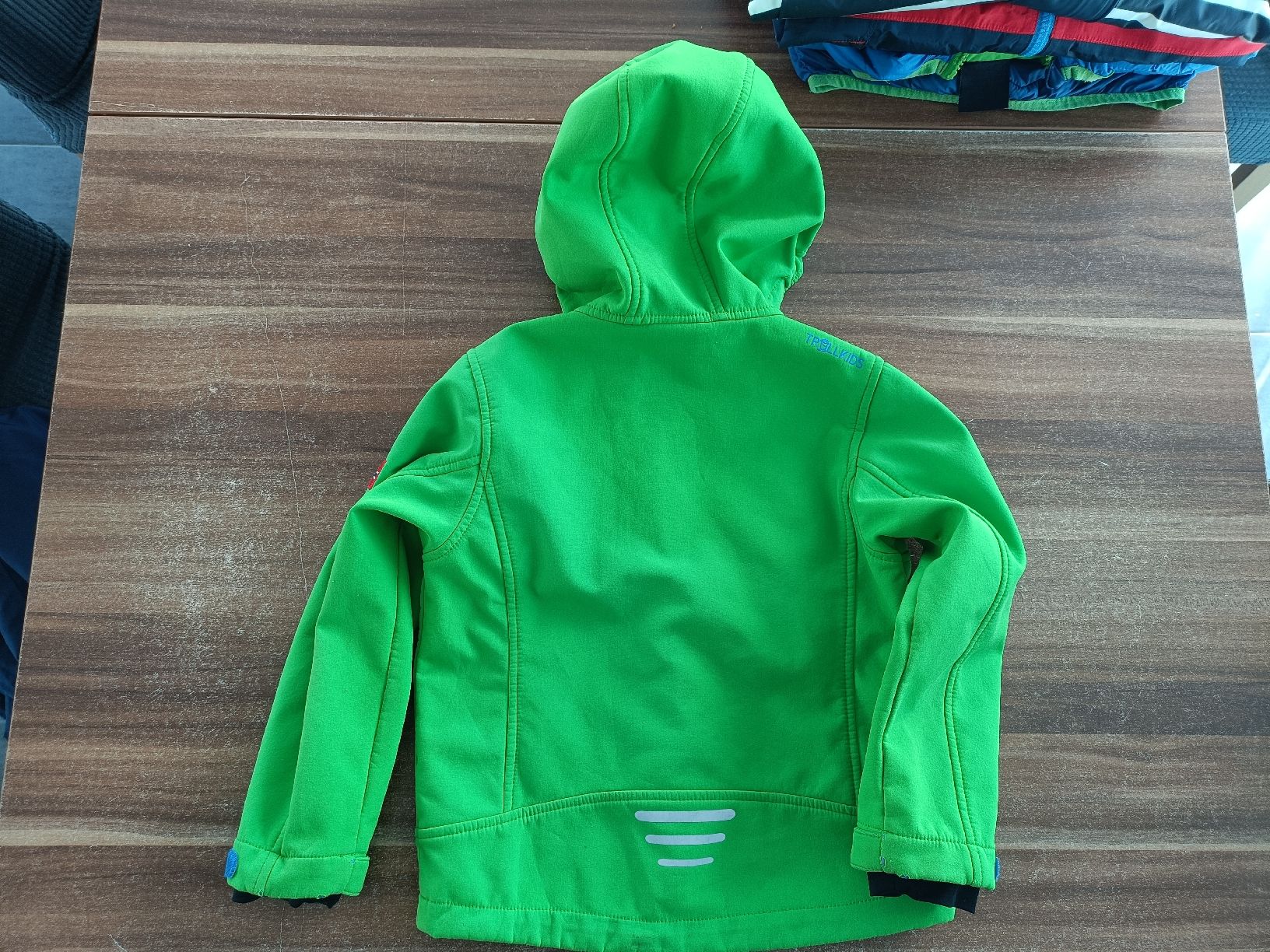 Trollkids Giacche & Cappotti: Softshelljacke Trollkids Gr. 110 – Usato da Biberist venduto da Stylux01 1