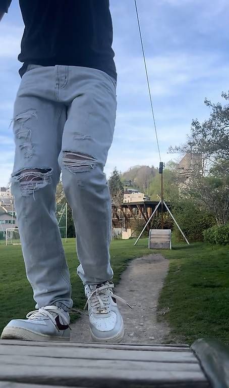 Jeans: HUGO Boss Destroyed Jeans – Usato da Zwingen venduto da KatjaM 4