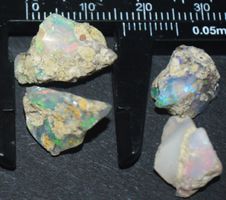Mineralien Set L-2653 – 4 Äthiopischer Feuer Opal 10-15mm