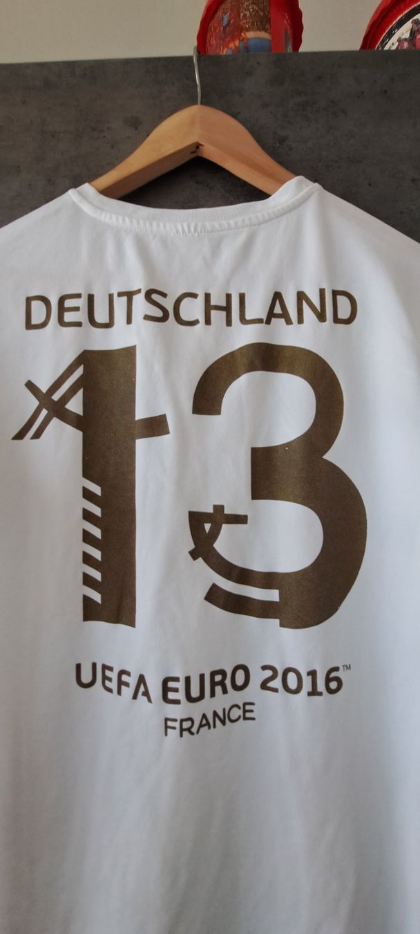 Leibchen & Hosen: Deutschland - Trikot – Gebraucht aus Rothrist von Mogli7474 2