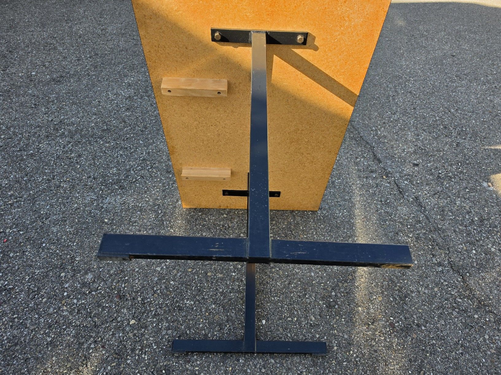 Tavoli: Tisch  Metallfuss  Vintage – Usato da Mettlen venduto da elios0888 7