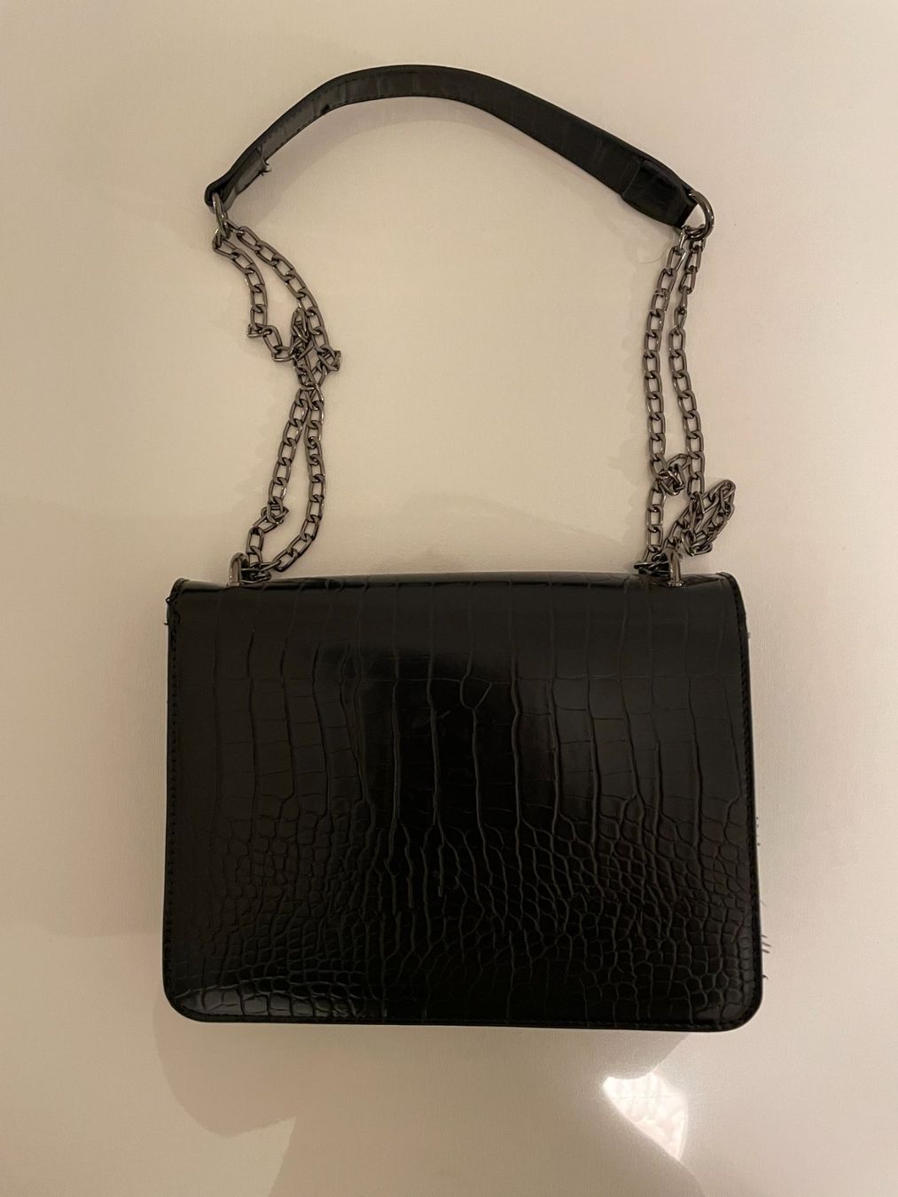 Borse da donna: EVEN&ODD - Black Crocodile-effect Bag – Nuovo (secondo la descrizione) da Chiasso venduto da Er_Mon 1
