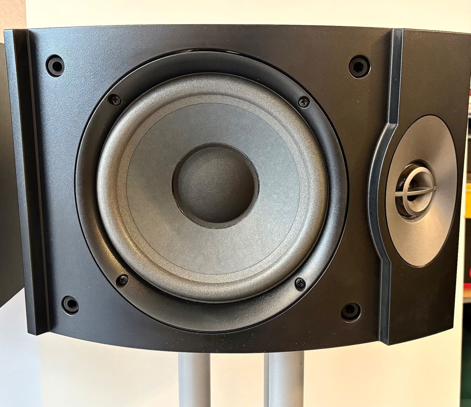 Bose Casse acustiche: Bose Boxen 301 Serie V mit Standfuss – Usato da Neuendorf venduto da Kaba4 2