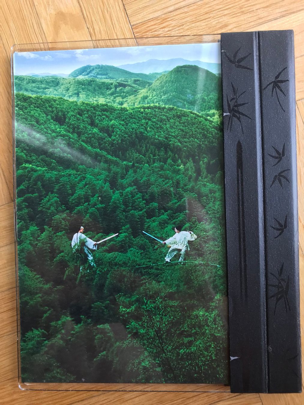 Tutti i DVDs: Crouching Tiger, Hidden Dragon -Super Cinema Series- Blu-ray – Nuovo (secondo la descrizione) da Zürich venduto da Malcom 6