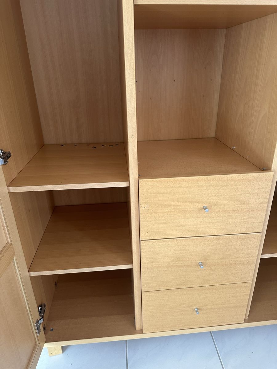 Armadi: Solid Wood Storage Unit - Perfect for Kid’s Organization! – Usato da Thalwil venduto da pma_s7gz 4