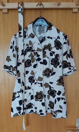 Leinenbluse Gr. 38 mit Gürtel