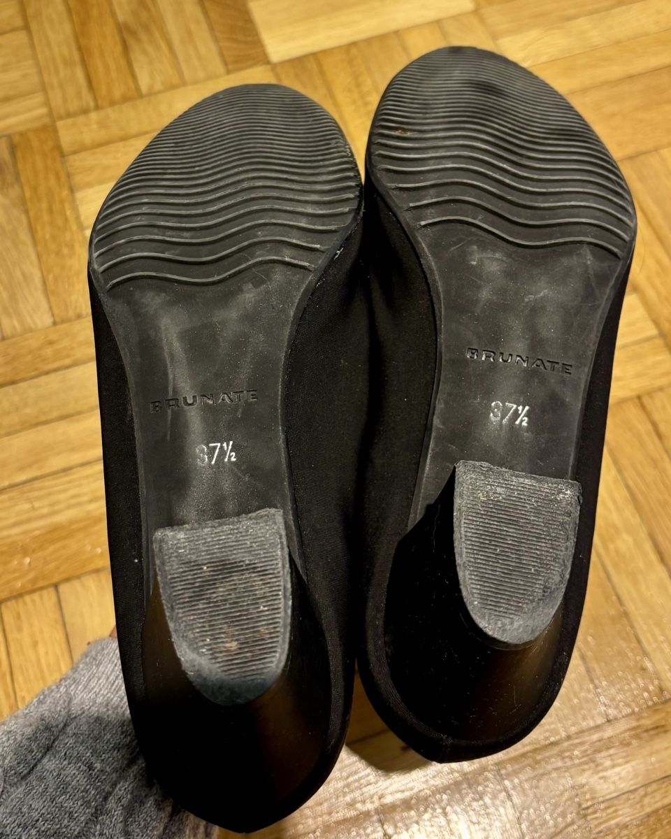 Brunate Damenschuhe: Black Pump Shoe Brunate S. 37.5 – Gebraucht aus Zürich von cha_jz8q 2