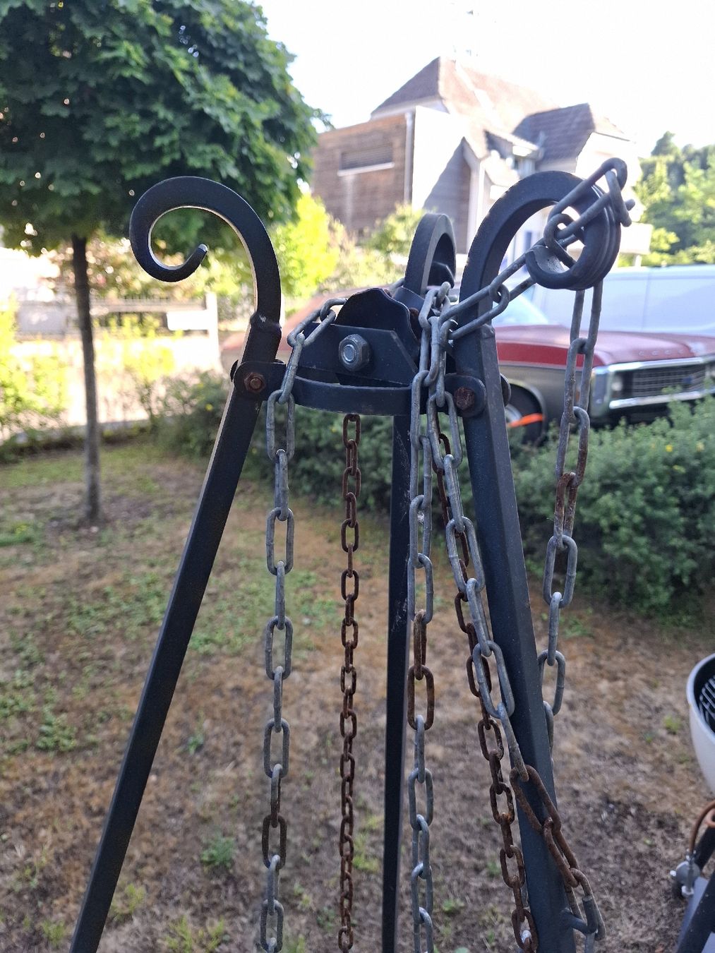 Bracieri: Grillgestell mit Grillrost und Feuerschale, gebraucht – Usato da Windisch venduto da SamTheCam 1