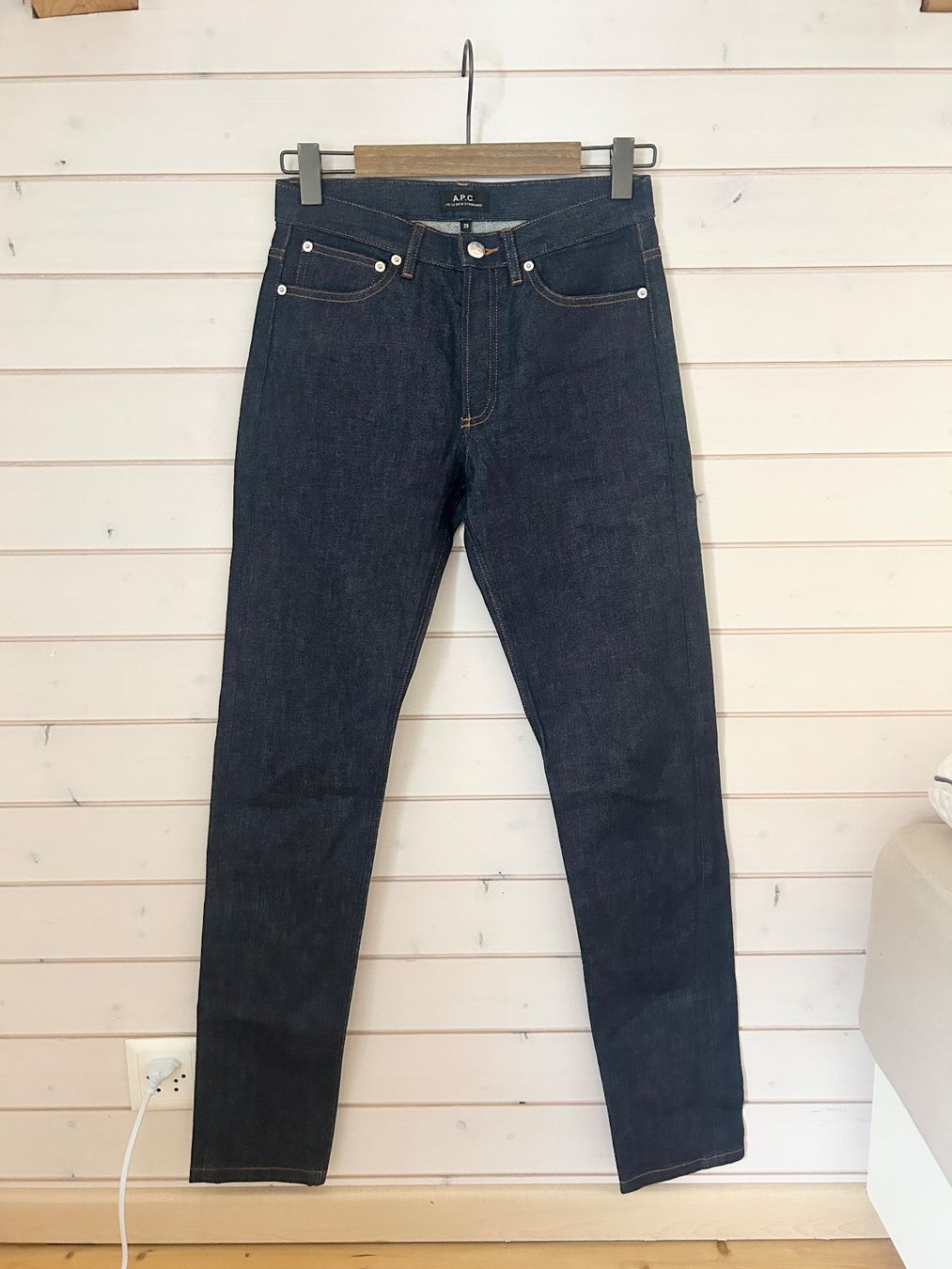 Apc Jeans: A.P.C. Petit New Standard Jeans - W28 – Usato da Illnau venduto da Monkky 1