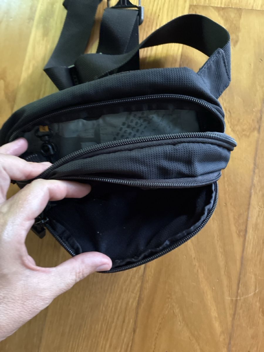 Dakine Taschen: Bauchtasche Dakine – Gebraucht aus Urtenen-Schönbühl von Evilette 1