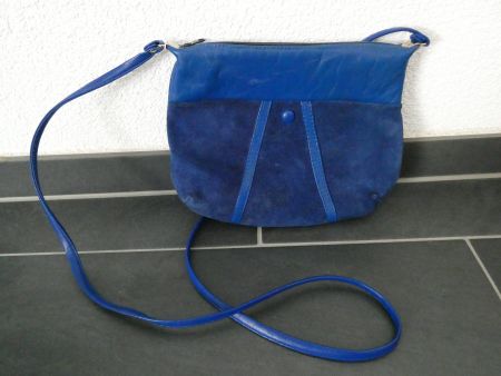 Kleine Handtasche, Leder blau