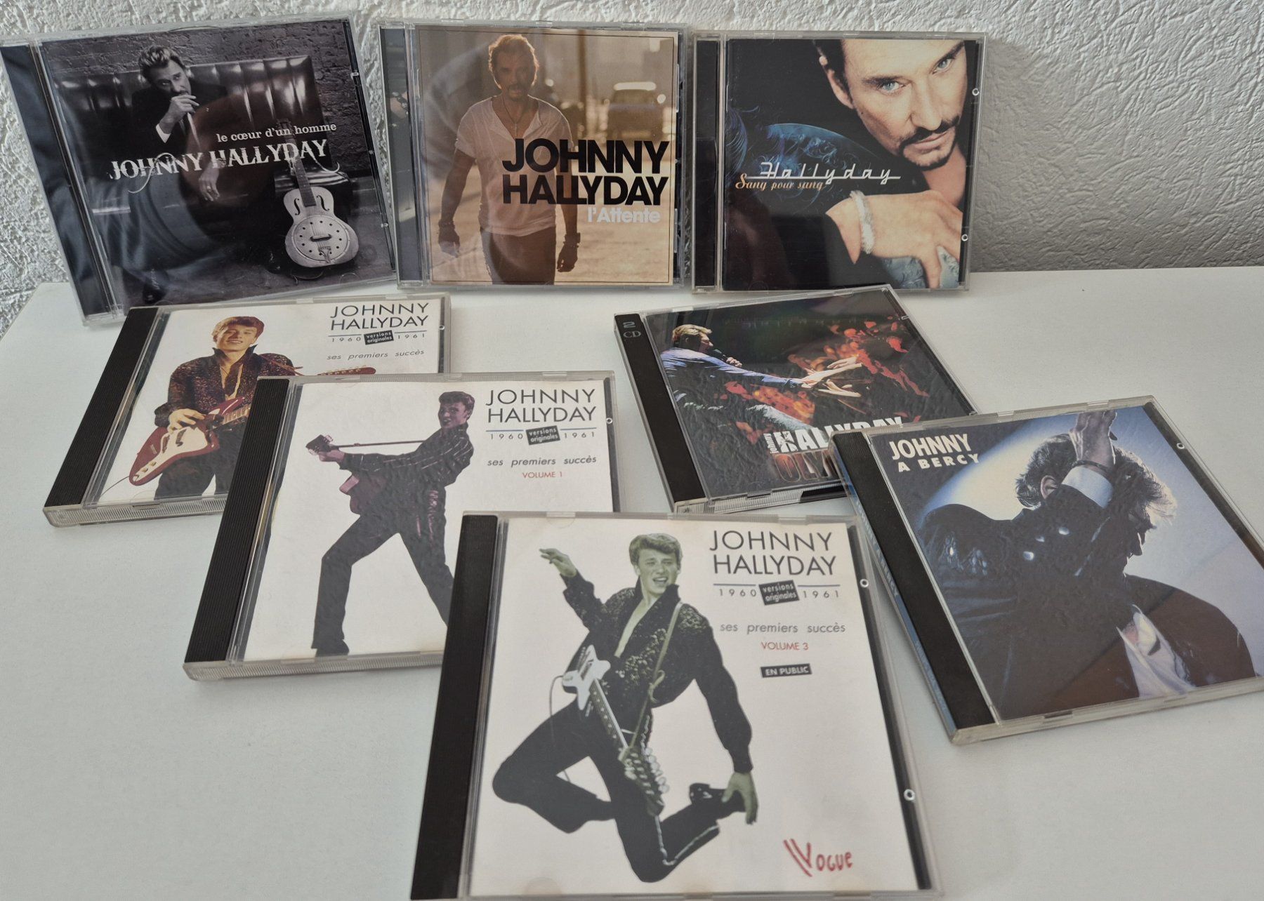 CD: CD Johnny Hallyday - Lot – Usato da St-Imier venduto da Psaturnin
