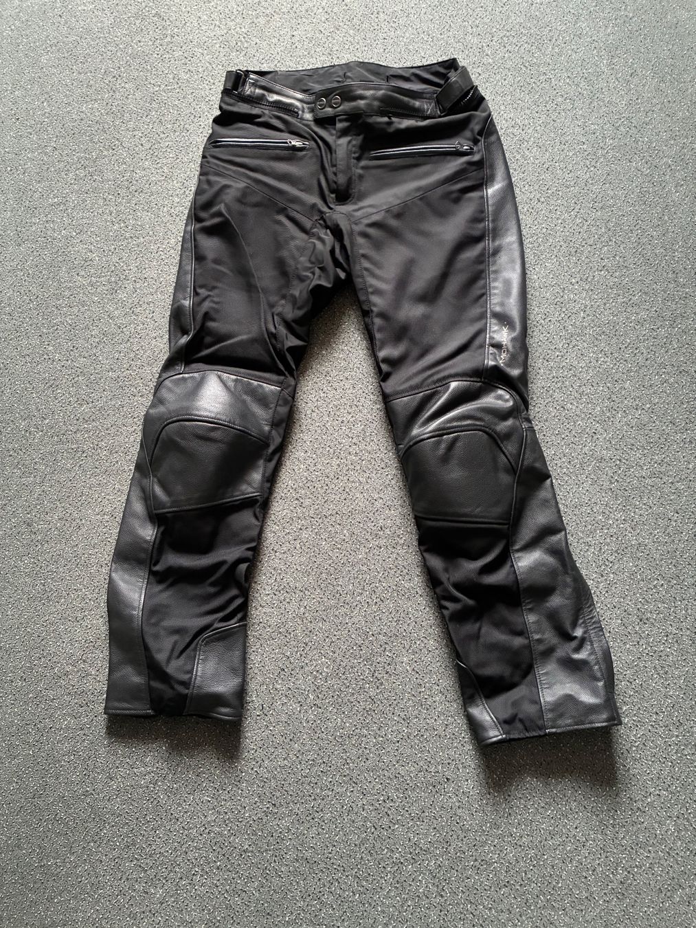 FLM Completi: FML Textil-Lederkombi "Mohawk" in sehr gutem Zustand. – Usato da Samstagern venduto da Weno1 3