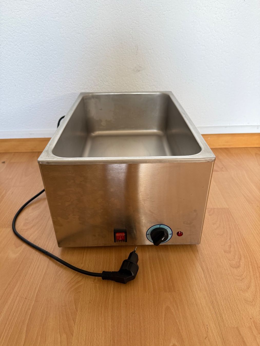 Elettrodomestici da cucina: Elektrisches Bain Marie mit gratis 4 Einsätzen plus Deckel – Usato da Regensberg venduto da and_rl6q
