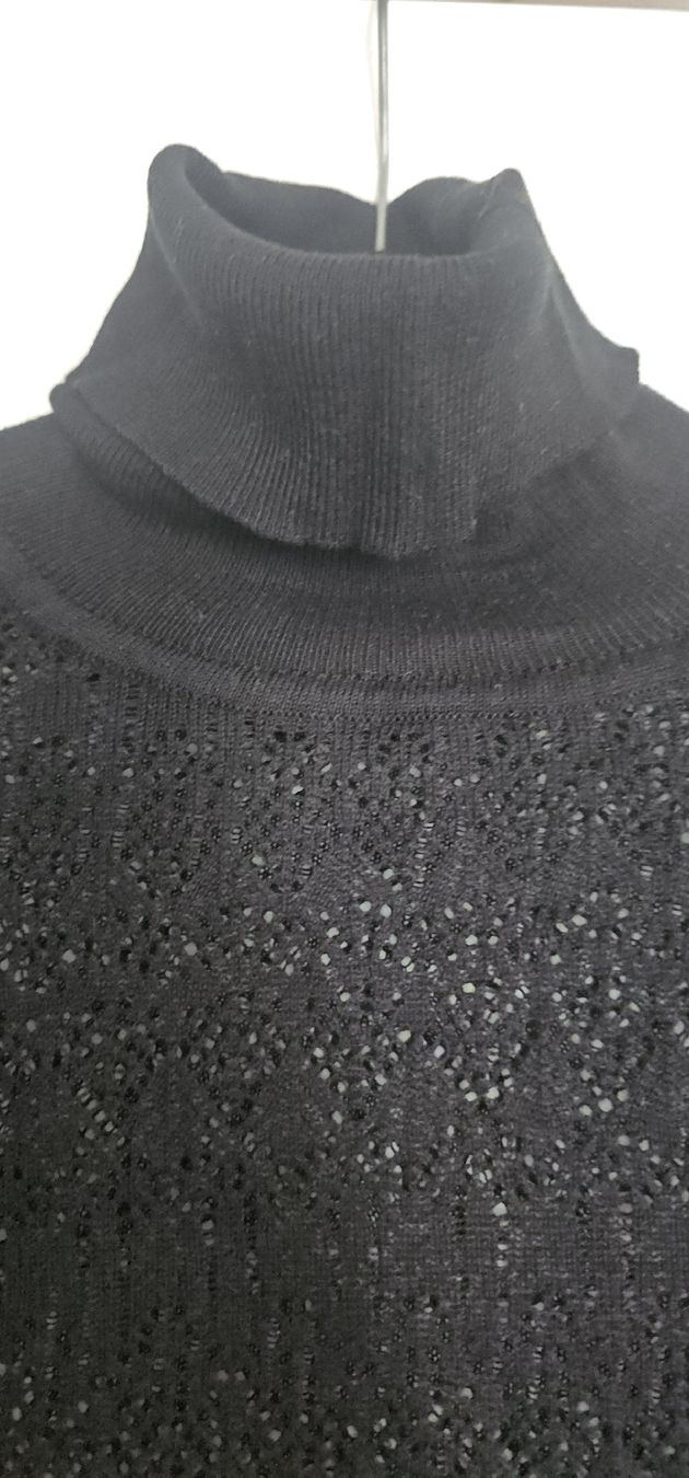 Pulls & Sweat-shirts: Schwarzer Rollkragenpullover Gr. M, feine Strickarbeit – D'occasion à Horgen par ste_sy7h 2