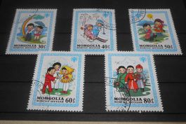 Briefmarken Mongolei Kinder Motive 5er Set guter Zustand