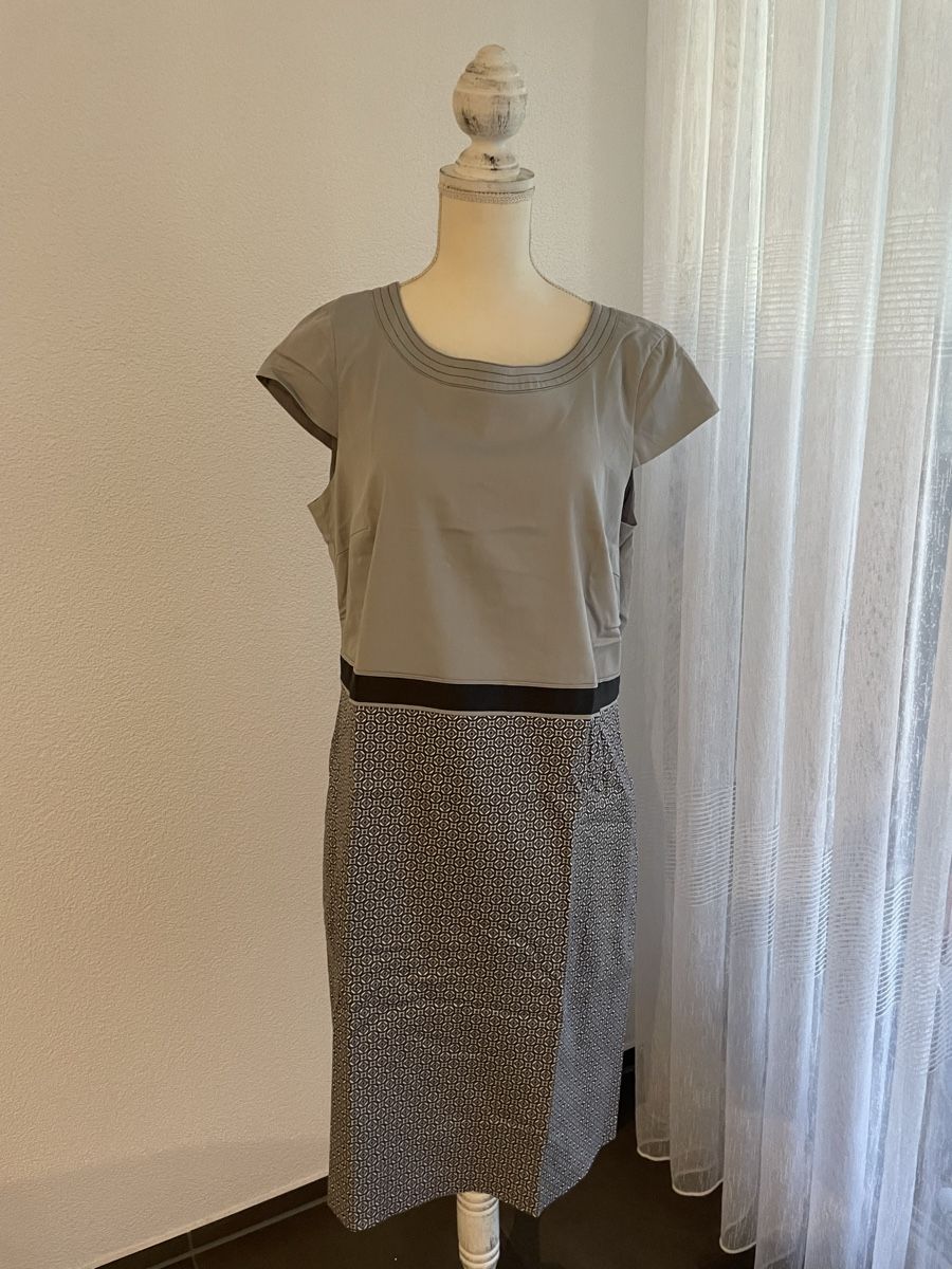 Vestiti: Graues, knielanges Kleid von Bianca – Usato da Zug venduto da azr_gst2