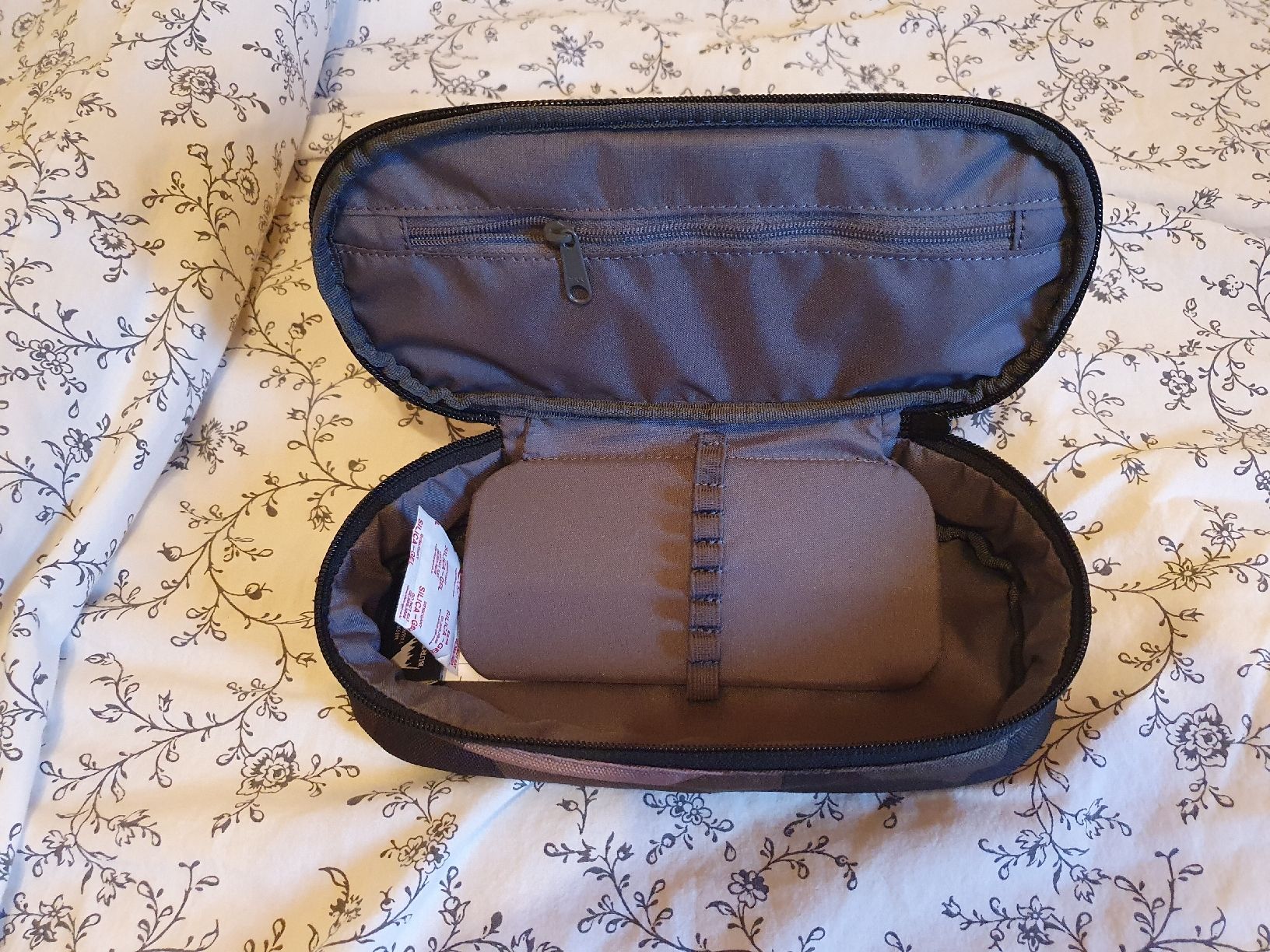 Burton Taschen: Burton  Set mit Hip Pack und 2 Schreib Etuis – Neu und originalverpackt aus Oberurnen von Psamira 1