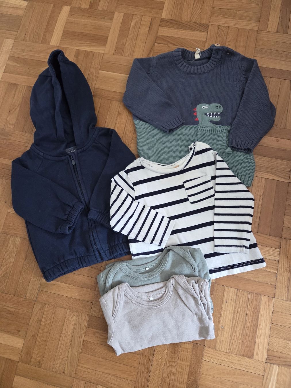 Kleiderpakete & -sets: Kleiderpaket Gr. 68 – Gebraucht aus Zürich von tan_6ryy