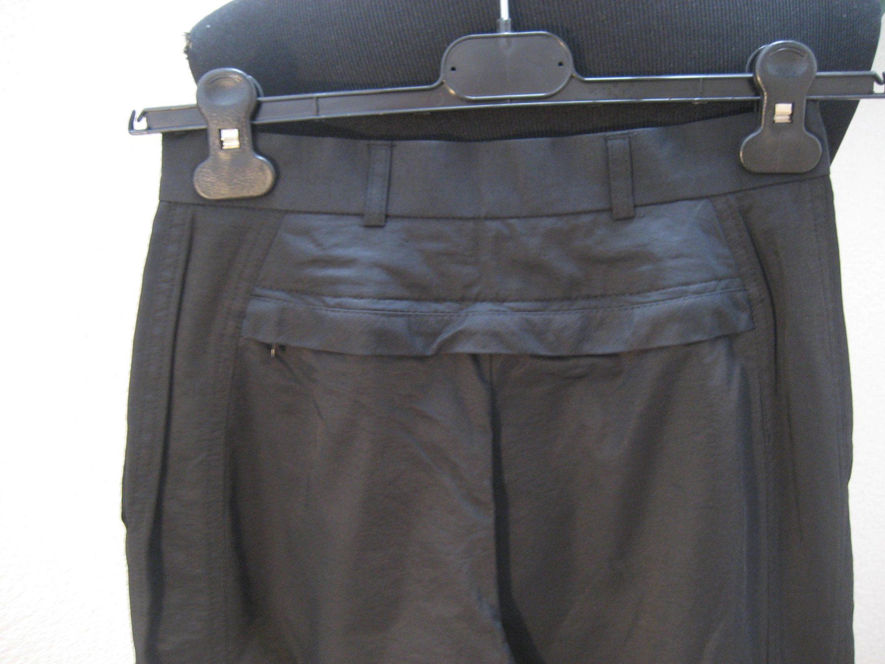 Pantaloni: Pantalon Tuzzi taille 34, neuf – Nuovo e nell'imballaggio originale da Delémont venduto da marryb 3