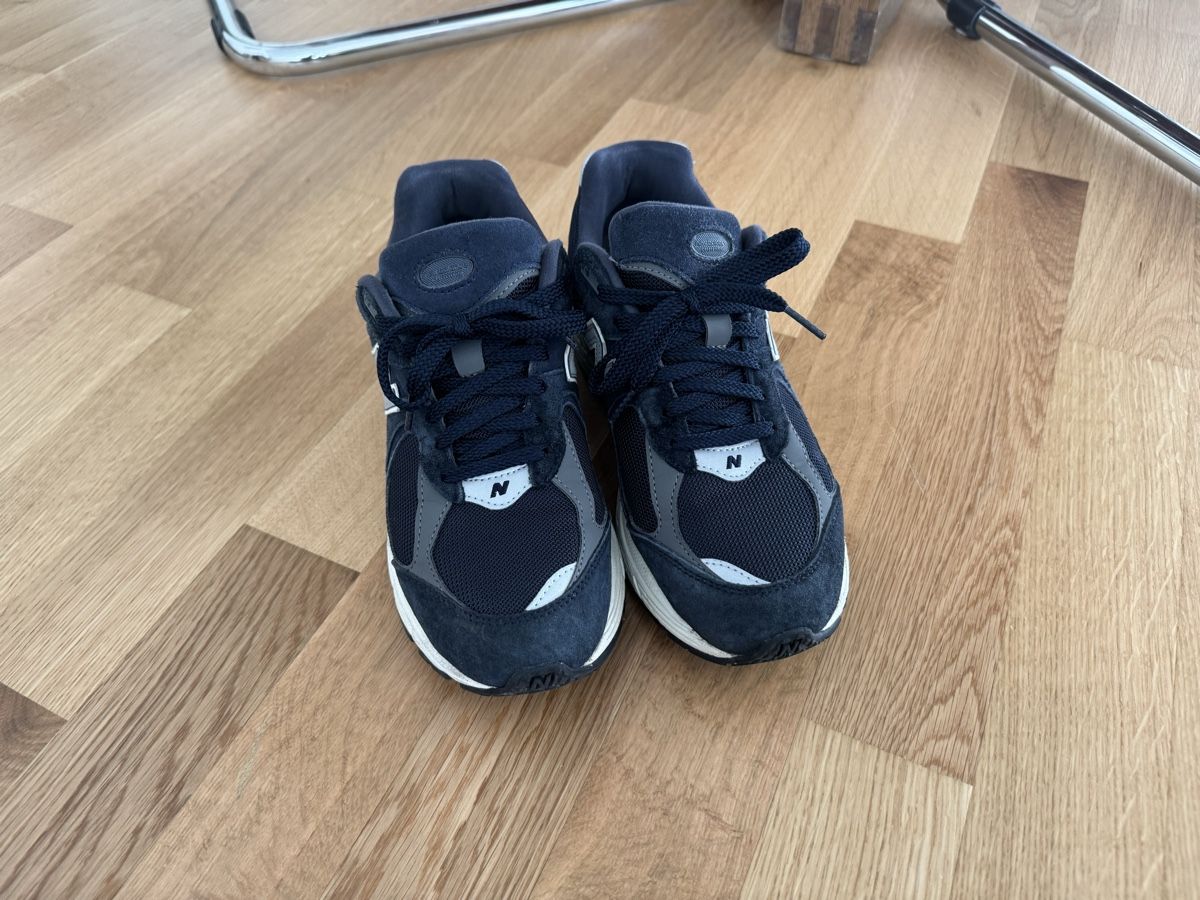 New Balance Scarpe da uomo: New Balance Sneaker 2002R – Usato da Kloten venduto da preloved9 1
