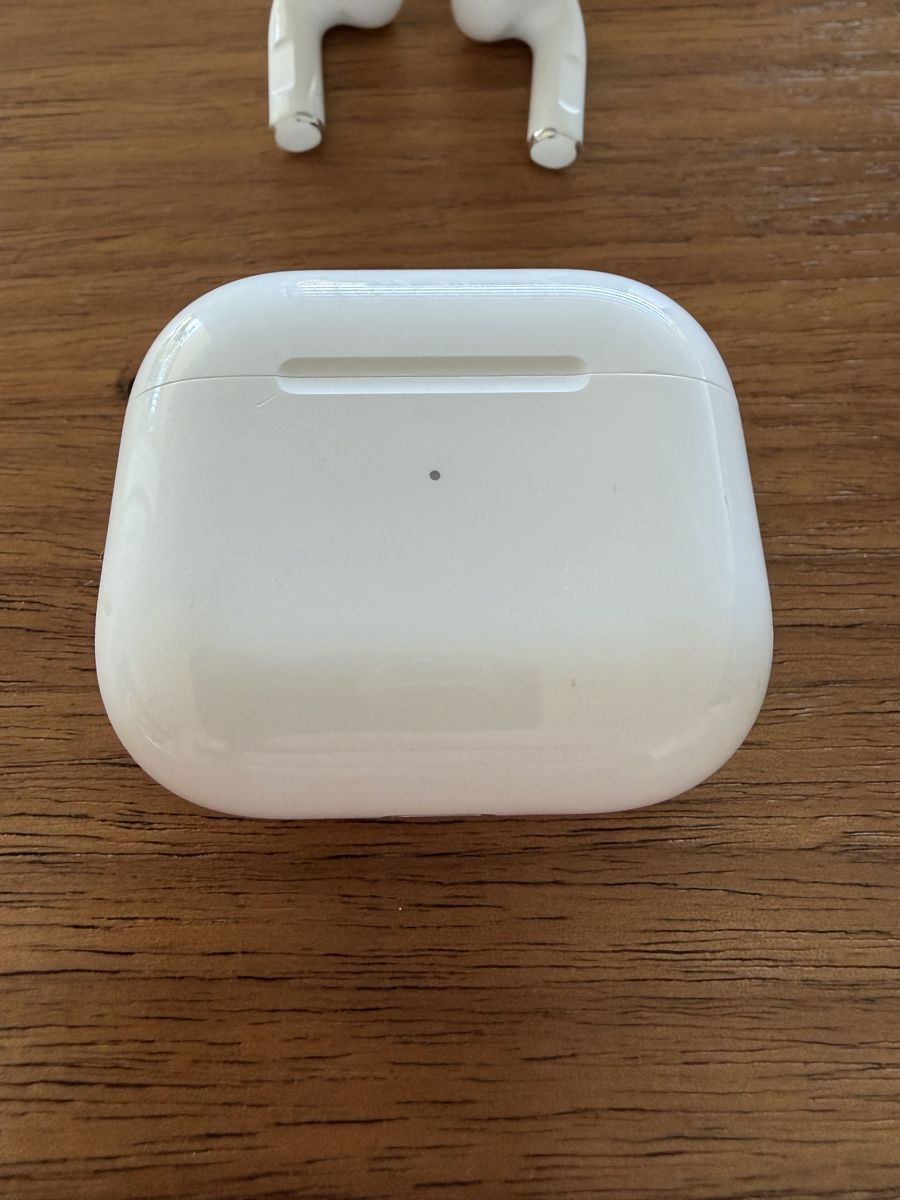 Apple Kopfhörer: Apple AirPods 3 Lightning  – Gebraucht aus Neuchatel von D9z2 4