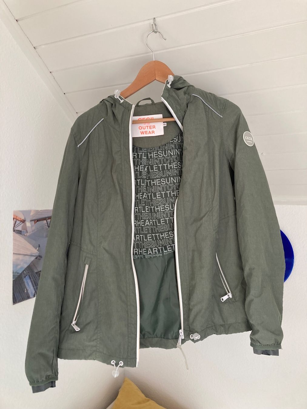 Cecil Jacken: Veste Cecil outerwear gris-vert XS – Gebraucht aus Epalinges von 7h48k 1