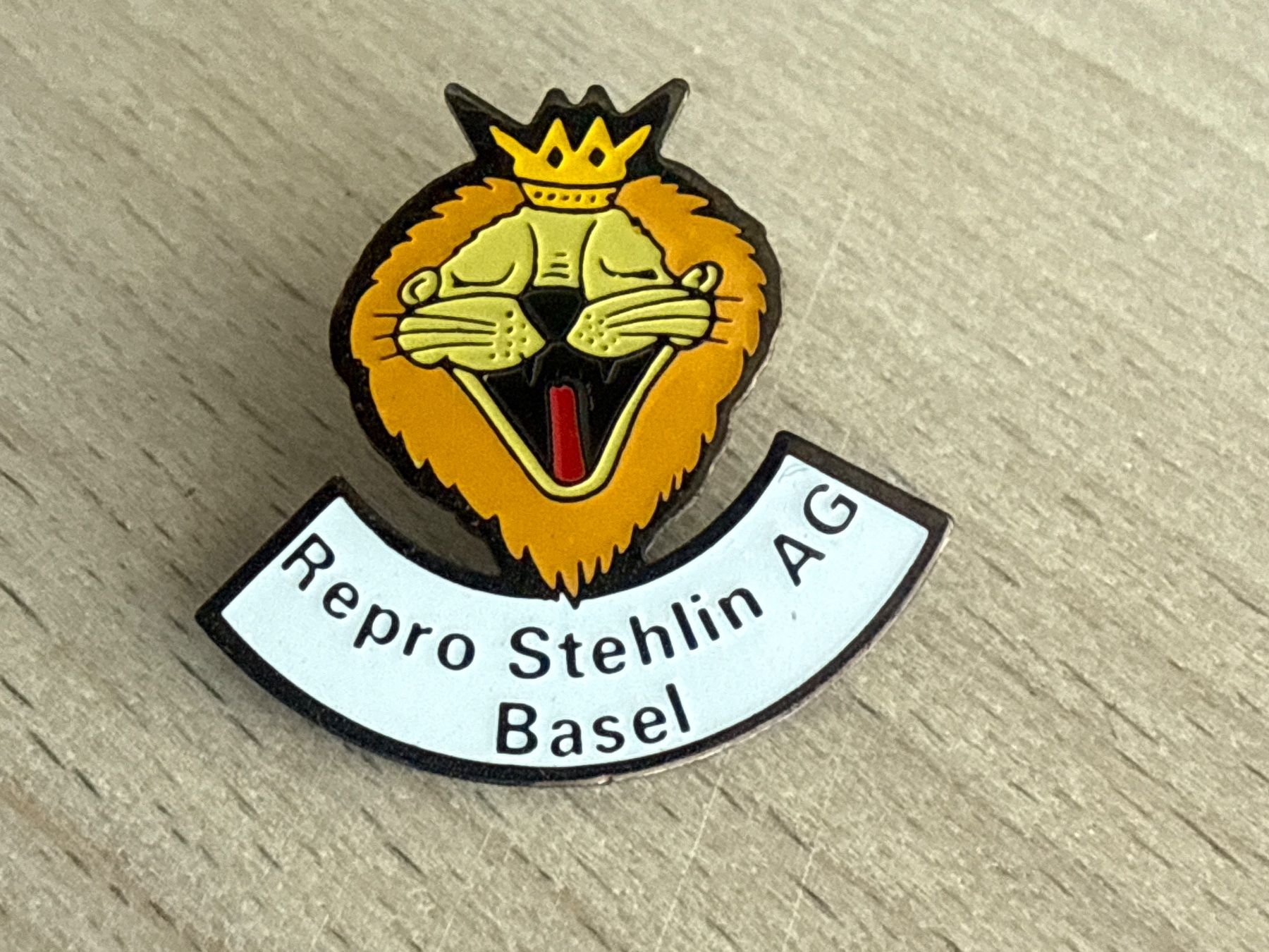 Placchette & Badge: Pin Repro Stehlin AG Basel – Usato da Glattbrugg venduto da Schweigmatt