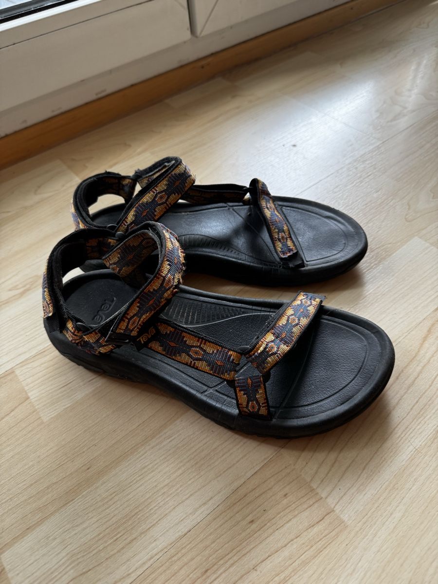 Teva Chaussures femmes: Teva Sandalen – D'occasion à Zürich par lol_ks77