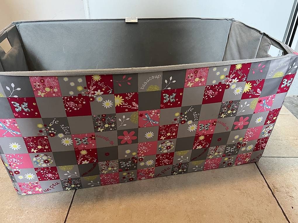 Letti: rangement chambre enfant – Usato da St-Cierges venduto da Gw. 3