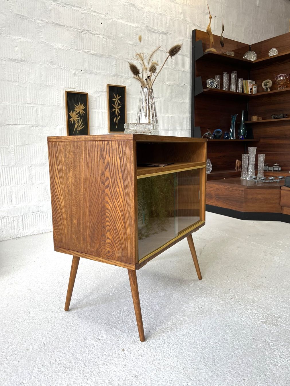 Cassettiere: Mid-Century, Retro Kommode - ČSSR – Usato da Walzenhausen venduto da stilvollwohnen 5
