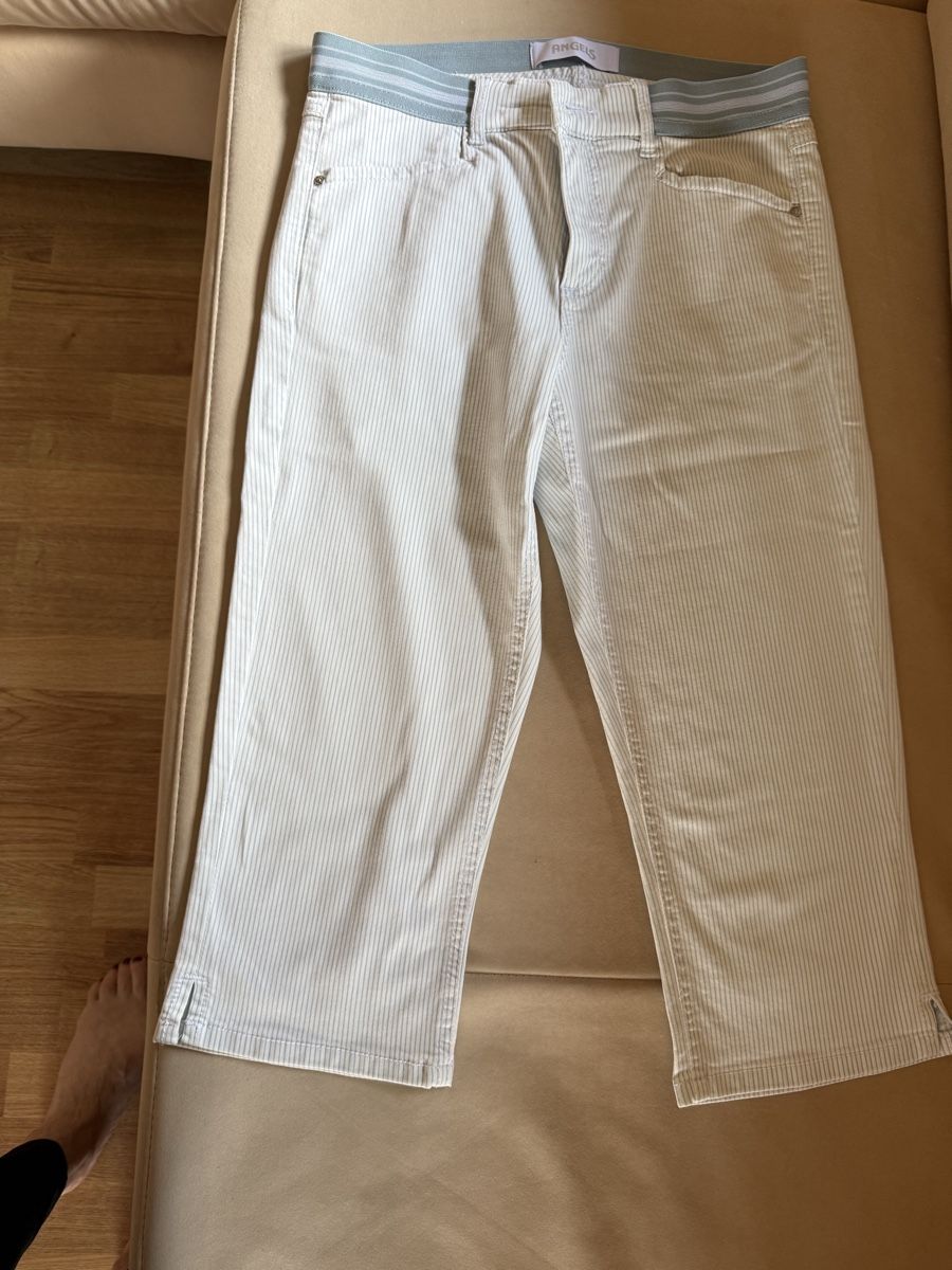 Lots de vêtements: Damen Sommerhosen Grösse 38 – D'occasion à Braunwald par Noveredo 3