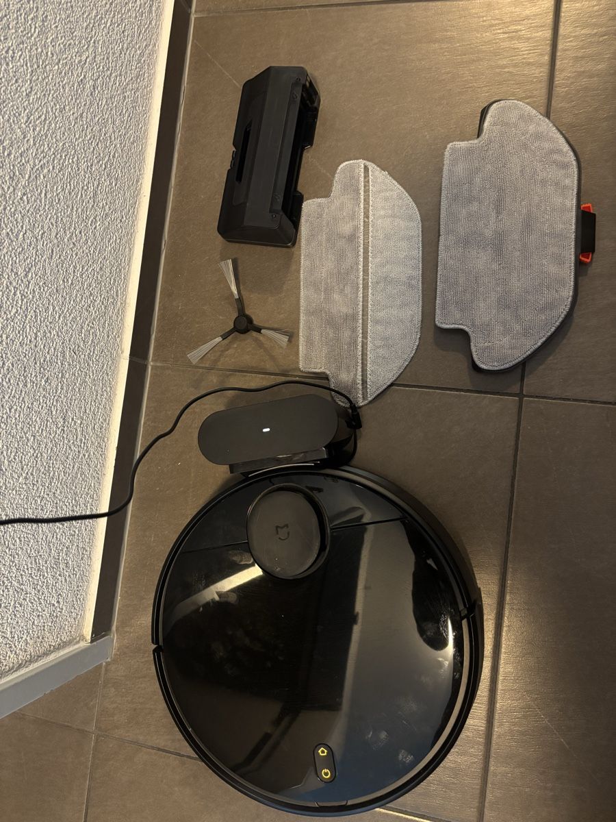 Aspirapolveri & Accessori: Roboterstaubsauger – Usato da Zug venduto da Biki72 3