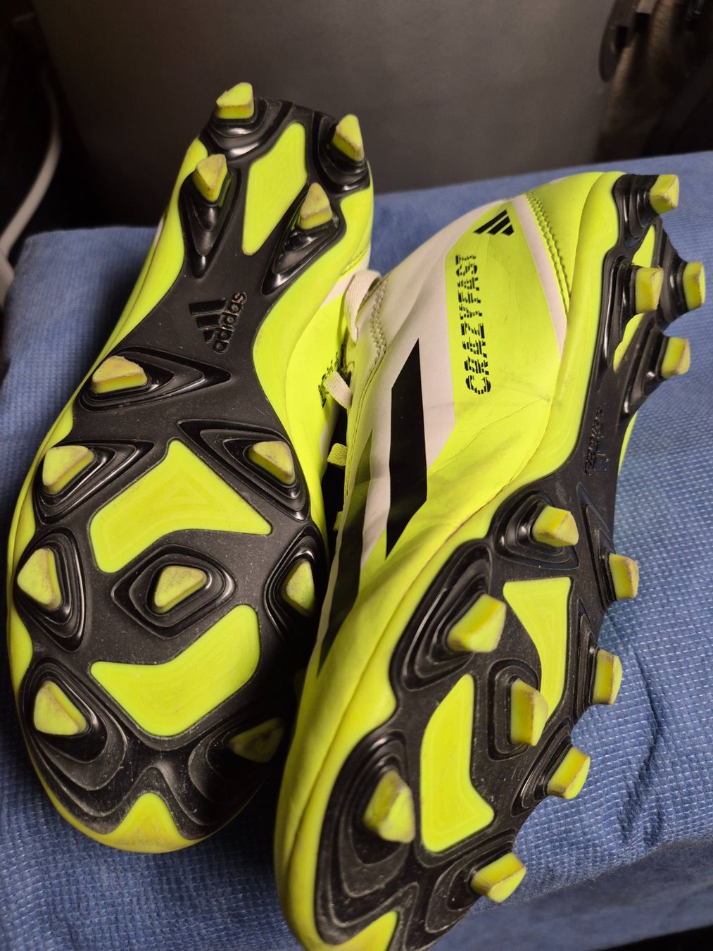 Adidas Herrenschuhe: Fussballschuh Adidas Gr. 37 1/3 – Gebraucht aus Auenstein von stamsi 1