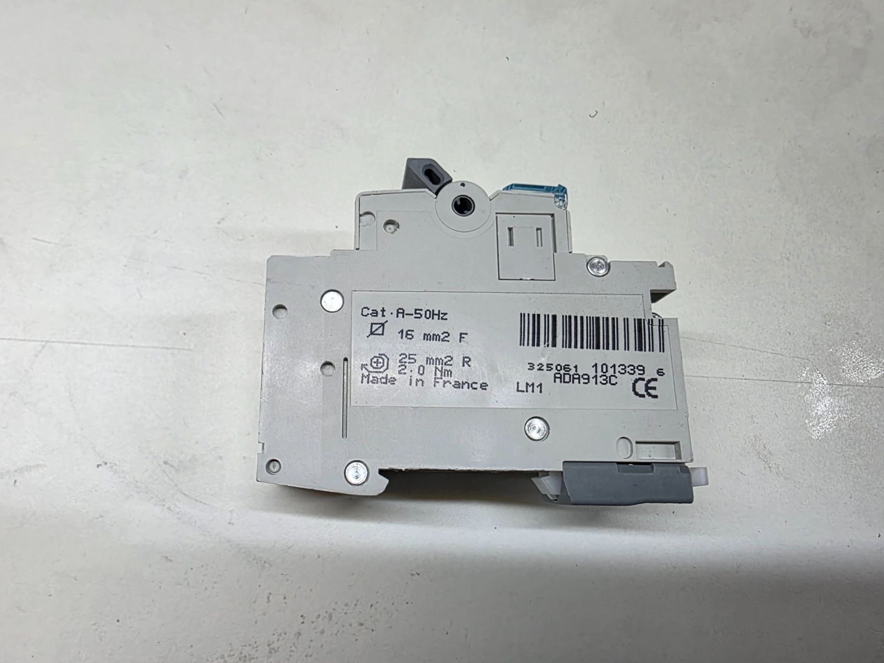 Hager Elektronikbauteile: Hager ADA 913C C13 – Gebraucht aus Rüti ZH von Madeira14 2