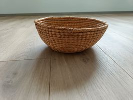 Rustikaler Korb / Schale aus Naturmaterial