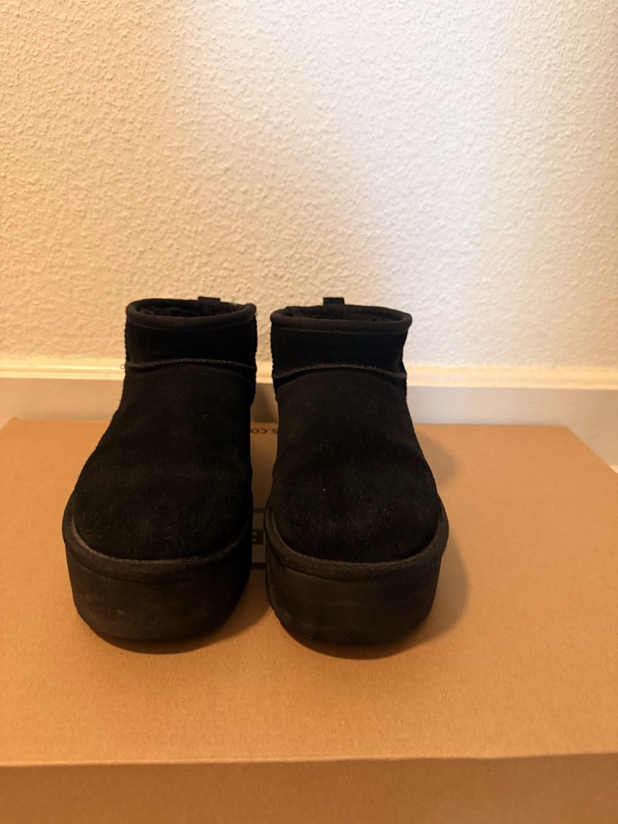 Ugg Scarpe da donna: UGG classic ultra mini - T.39 – Usato da Neuchâtel venduto da tat_vgx6