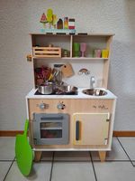 Schöne Spielküche von Janod inkl. Zubehör